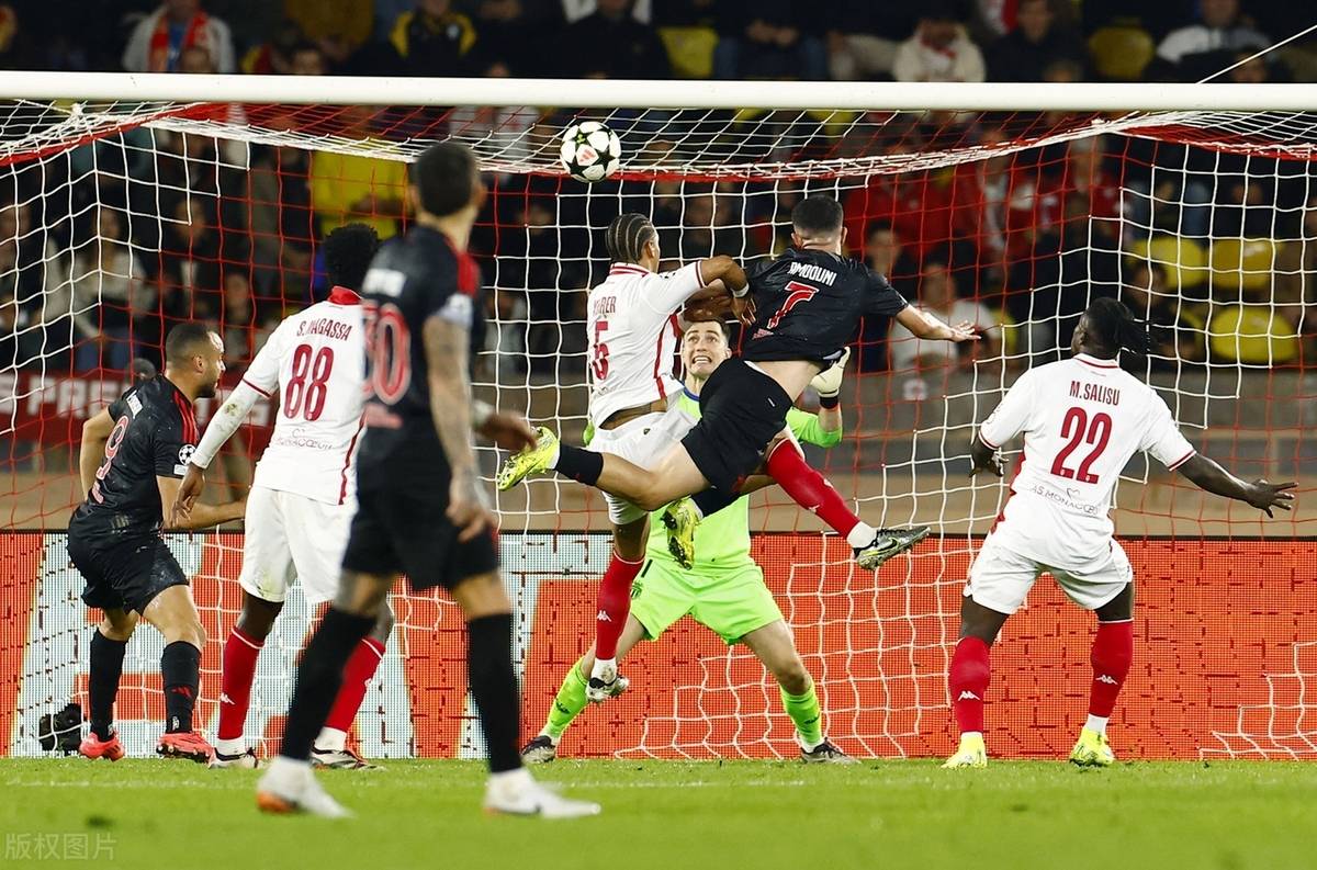 关于精彩足球赛事连续上演,全球球迷震撼无限的信息 关于精彩足球赛事连续上演,全球球迷震撼无限的信息