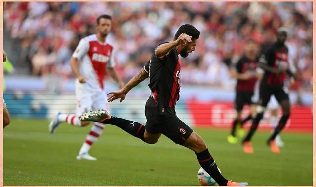 AC米兰球员热身训练照片曝光 AC米兰球员热身训练照片曝光