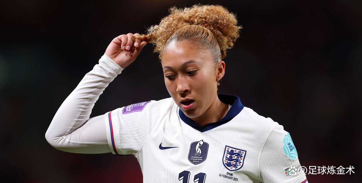 英格兰女足队员在国家队比赛中表现优异 英格兰女足队员在国家队比赛中表现优异