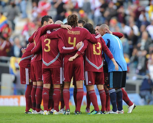 委内瑞拉队迎战秘鲁队,实力均衡胜负艰难的简单介绍 委内瑞拉队迎战秘鲁队,实力均衡胜负艰难的简单介绍