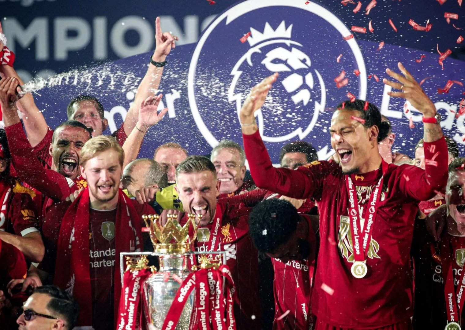 利物浦逆袭巴黎挺进决赛,将迎战曼城 利物浦逆袭巴黎挺进决赛,将迎战曼城