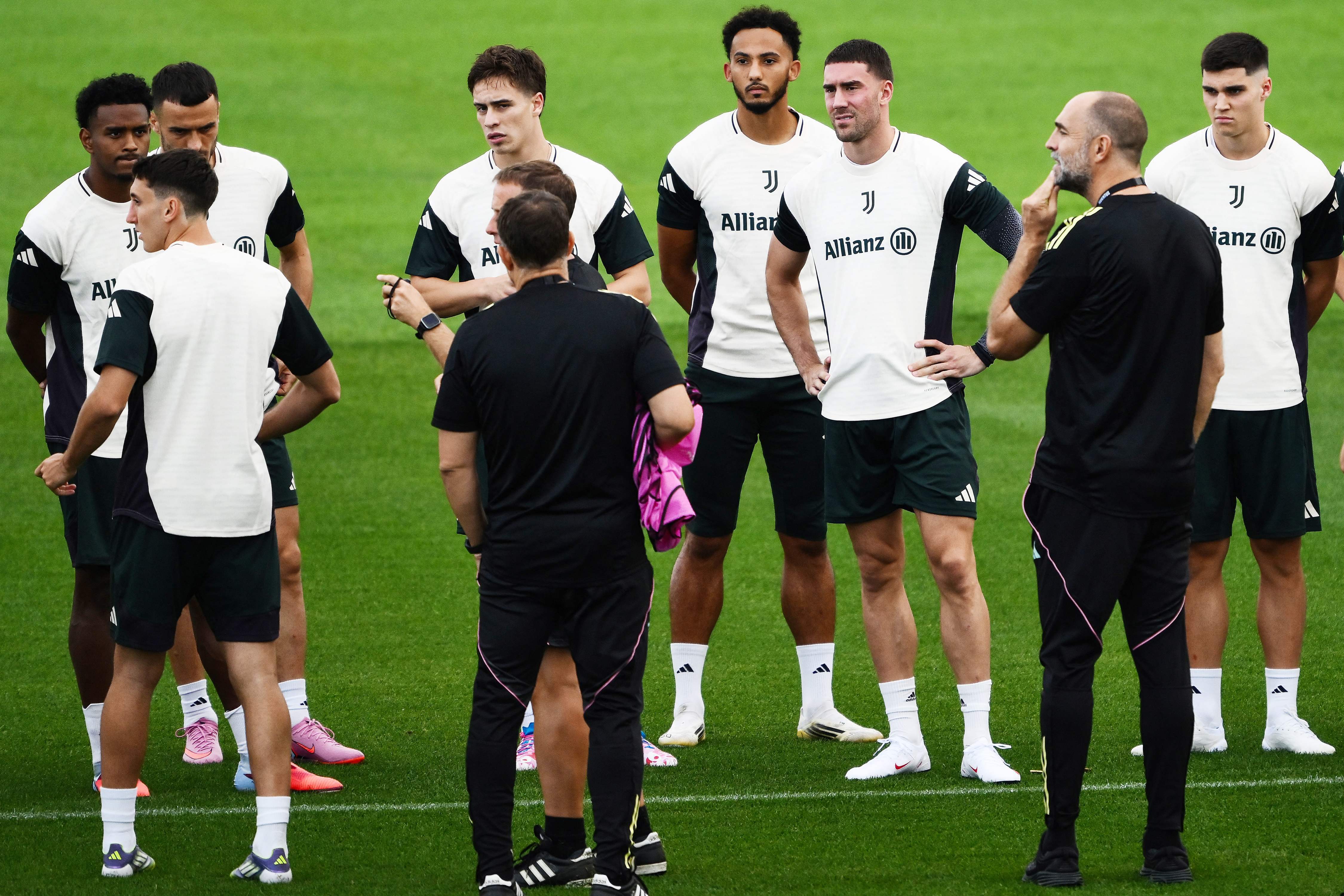 关于尤文图斯主帅调整阵容,备战关键一战的信息 关于尤文图斯主帅调整阵容,备战关键一战的信息