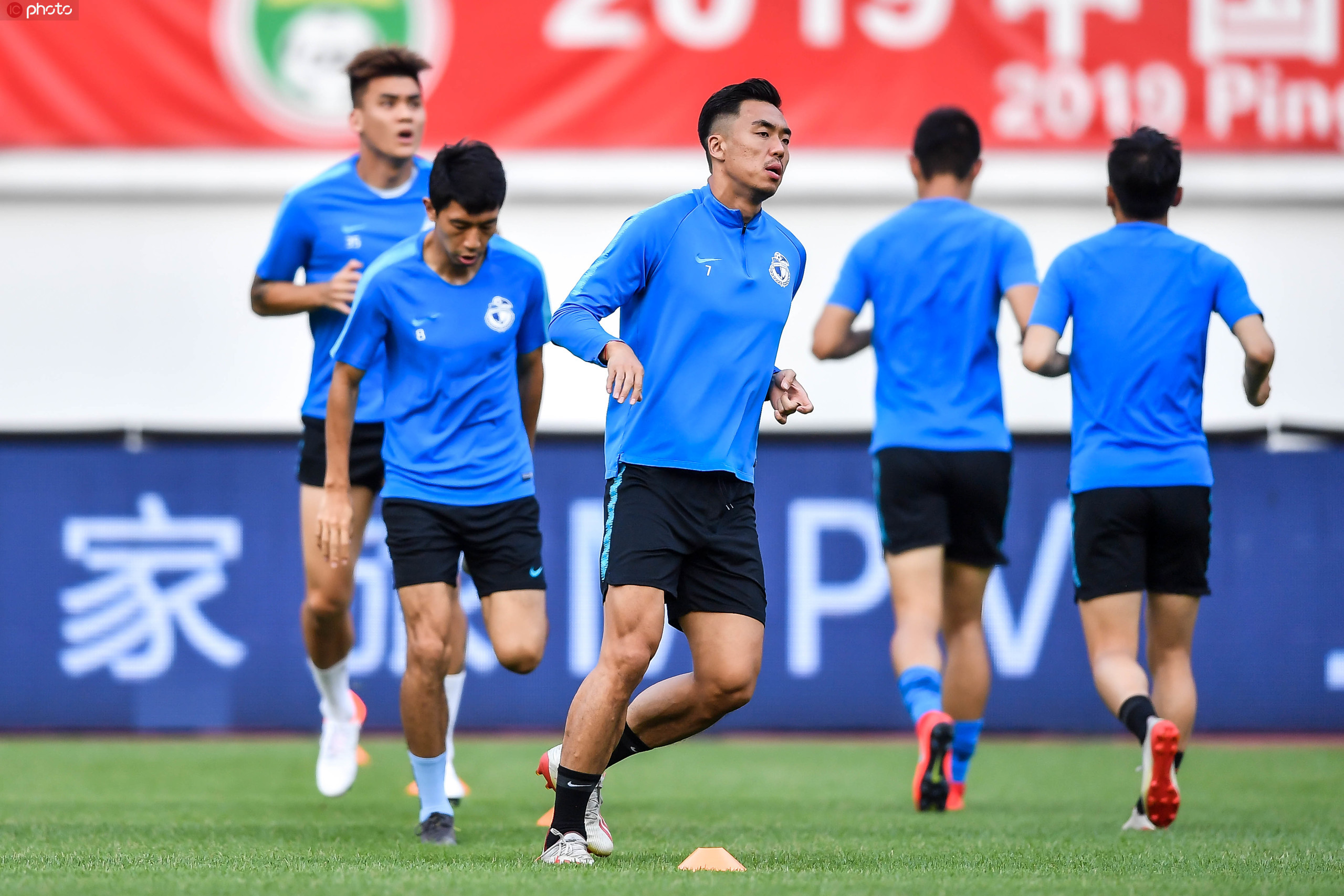 大连一方球员状态火热，备战士气高昂的简单介绍